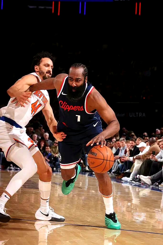 开云-关于哈登迎来五赛季出色发挥，法国队观众热烈欢呼！的信息-开云