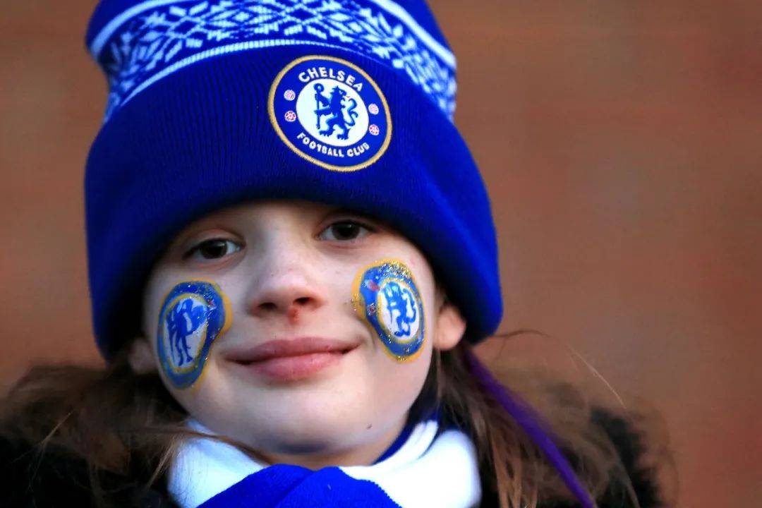 开云体育-Ming迎来七赛季出色发挥，切尔西观众热烈欢呼！引发球迷热议-开云体育