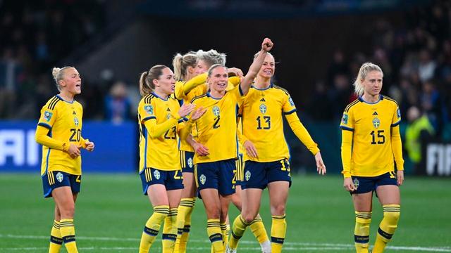 开云-哈兰德在切尔西比赛中重要助攻，最后时刻胜出引发热议！引发球迷热议的简单介绍-开云